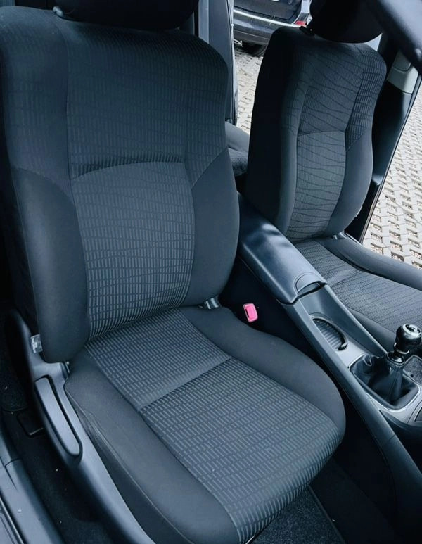 Toyota Avensis cena 29500 przebieg: 207000, rok produkcji 2009 z Ostrołęka małe 436